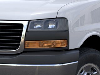 2025 GMC Savana Cutaway 3500 in St-Jérôme, Quebec - 10 - w320h240px