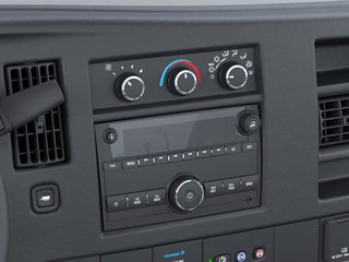 2025 GMC Savana Cutaway 3500 in St-Jérôme, Quebec - 20 - w320h240px