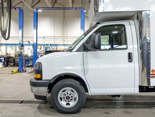 2025 GMC Savana Cutaway 3500 in St-Jérôme, Quebec - 25 - w320h240px