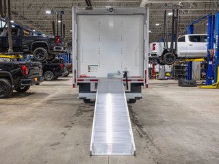2025 GMC Savana Cutaway 3500 in St-Jérôme, Quebec - 24 - w320h240px