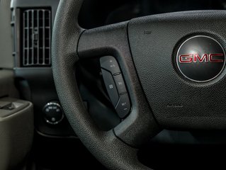 2025 GMC Savana Cutaway 3500 in St-Jérôme, Quebec - 15 - w320h240px