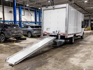 GMC Savana Cutaway 3500  2026 à St-Jérôme, Québec - 9 - w320h240px