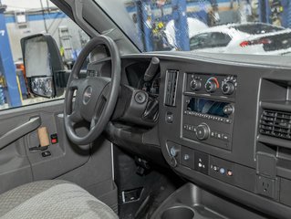GMC Savana Cutaway 3500  2026 à St-Jérôme, Québec - 22 - w320h240px