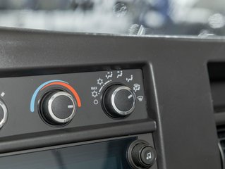 GMC Savana Cutaway 3500  2026 à St-Jérôme, Québec - 18 - w320h240px