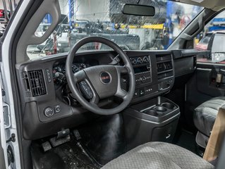 GMC Savana Cutaway 3500  2026 à St-Jérôme, Québec - 12 - w320h240px