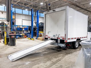 GMC Savana Cutaway 3500  2026 à St-Jérôme, Québec - 9 - w320h240px