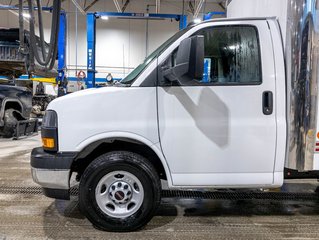 GMC Savana Cutaway 3500  2026 à St-Jérôme, Québec - 24 - w320h240px