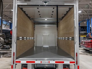 GMC Savana Cutaway 3500  2026 à St-Jérôme, Québec - 23 - w320h240px