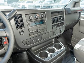 2026 GMC Savana Cutaway 3500 in St-Jérôme, Quebec - 16 - w320h240px