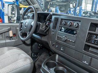 2026 GMC Savana Cutaway 3500 in St-Jérôme, Quebec - 22 - w320h240px