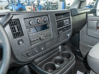 GMC Savana Cutaway 3500  2026 à St-Jérôme, Québec - 15 - w320h240px