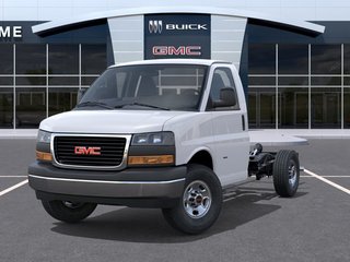 2026 GMC Savana Cutaway 3500 in St-Jérôme, Quebec - 6 - w320h240px