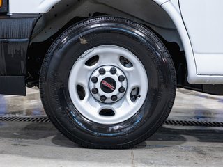 2025 GMC Savana Passenger in St-Jérôme, Quebec - 29 - w320h240px