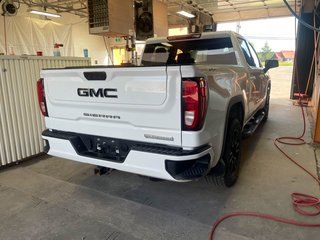 2023 GMC Sierra 1500 in St-Jérôme, Quebec - 9 - w320h240px