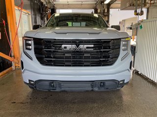 2024 GMC Sierra 1500 in St-Jérôme, Quebec - 3 - w320h240px