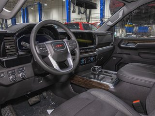 2025 GMC Sierra 1500 in St-Jérôme, Quebec - 12 - w320h240px