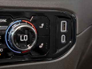 2025 GMC Sierra 1500 in St-Jérôme, Quebec - 30 - w320h240px