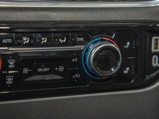 2025 GMC Sierra 1500 in St-Jérôme, Quebec - 23 - w320h240px