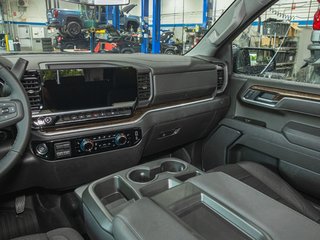 2025 GMC Sierra 1500 in St-Jérôme, Quebec - 19 - w320h240px