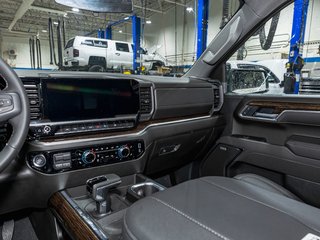 2025 GMC Sierra 1500 in St-Jérôme, Quebec - 20 - w320h240px