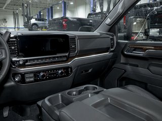 2026 GMC Sierra 1500 in St-Jérôme, Quebec - 19 - w320h240px