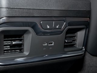 2026 GMC Sierra 2500 HD in St-Jérôme, Quebec - 33 - w320h240px