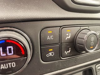 2021 GMC Terrain in St-Jérôme, Quebec - 16 - w320h240px