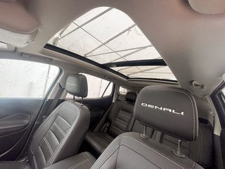2023 GMC Terrain in St-Jérôme, Quebec - 3 - w320h240px