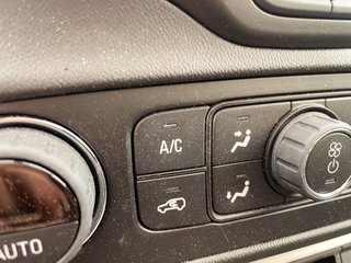 2023 GMC Terrain in St-Jérôme, Quebec - 17 - w320h240px