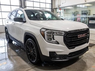 2024 GMC Terrain in St-Jérôme, Quebec - 10 - w320h240px