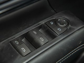 2026 GMC Terrain in St-Jérôme, Quebec - 25 - w320h240px