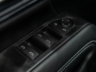 2026 GMC Terrain in St-Jérôme, Quebec - 25 - w320h240px