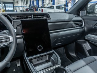 2027 GMC Terrain in St-Jérôme, Quebec - 20 - w320h240px