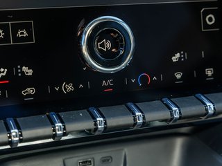 2027 GMC Terrain in St-Jérôme, Quebec - 23 - w320h240px