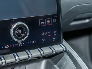 2027 GMC Terrain in St-Jérôme, Quebec - 17 - w320h240px