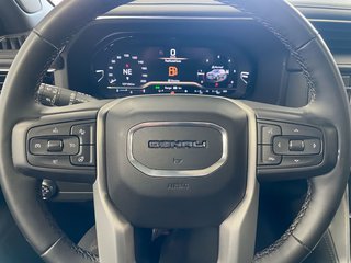 2023 GMC Yukon XL in St-Jérôme, Quebec - 17 - w320h240px