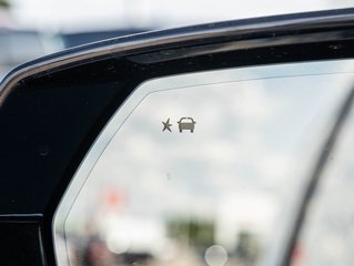 2024 GMC Yukon XL in St-Jérôme, Quebec - 47 - w320h240px