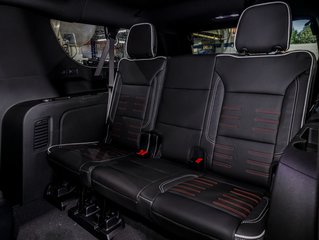 2025 GMC Yukon XL in St-Jérôme, Quebec - 35 - w320h240px