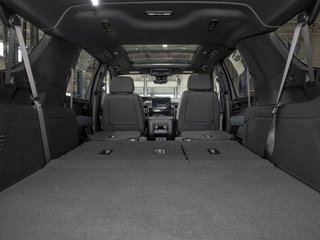 2025 GMC Yukon XL in St-Jérôme, Quebec - 35 - w320h240px