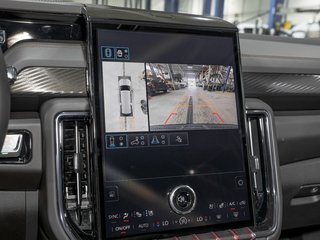 2025 GMC Yukon XL in St-Jérôme, Quebec - 19 - w320h240px