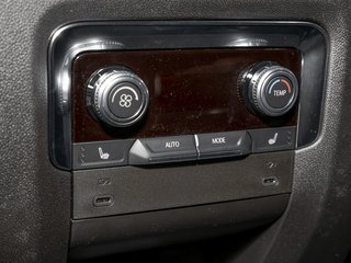 2025 GMC Yukon XL in St-Jérôme, Quebec - 31 - w320h240px