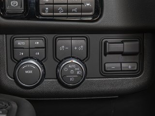 2025 GMC Yukon XL in St-Jérôme, Quebec - 26 - w320h240px