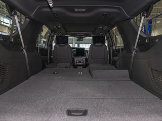 2025 GMC Yukon XL in St-Jérôme, Quebec - 37 - w320h240px
