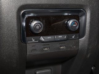 2025 GMC Yukon XL in St-Jérôme, Quebec - 33 - w320h240px