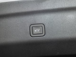 2026 GMC Yukon XL in St-Jérôme, Quebec - 41 - w320h240px