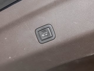 2023 GMC Yukon in St-Jérôme, Quebec - 37 - w320h240px