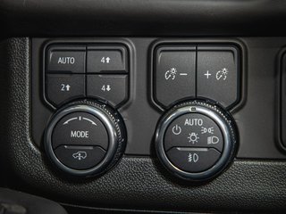 2025 GMC Yukon in St-Jérôme, Quebec - 26 - w320h240px