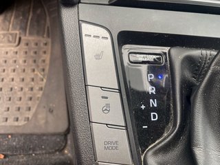 Hyundai Elantra  2018 à St-Jérôme, Québec - 12 - w320h240px