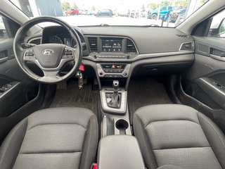 Hyundai Elantra  2018 à St-Jérôme, Québec - 10 - w320h240px