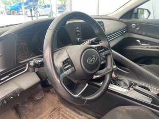 Hyundai Elantra  2021 à St-Jérôme, Québec - 3 - w320h240px